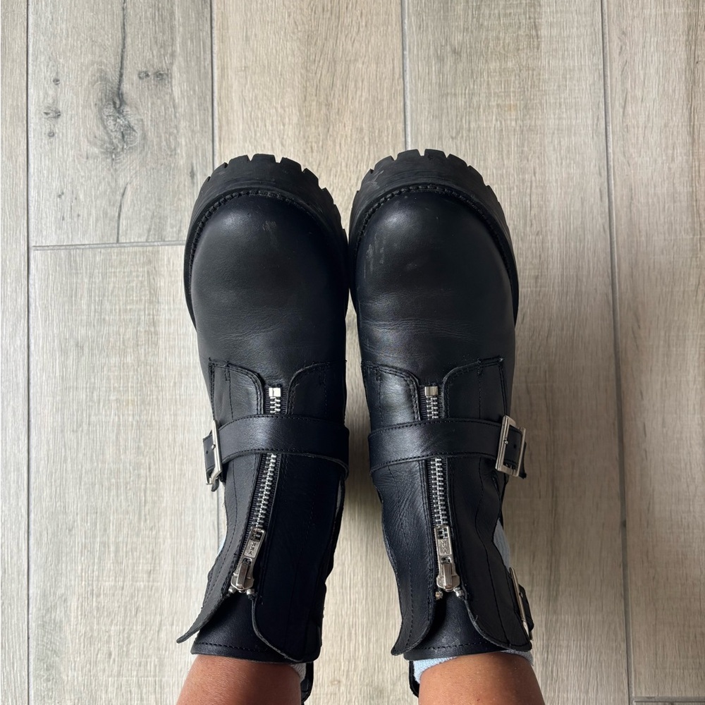 Steve Madden Black Leather Boots